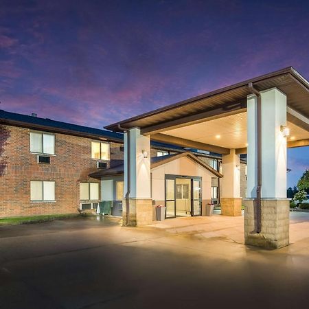 Best Western Mount Pleasant Inn Екстер'єр фото