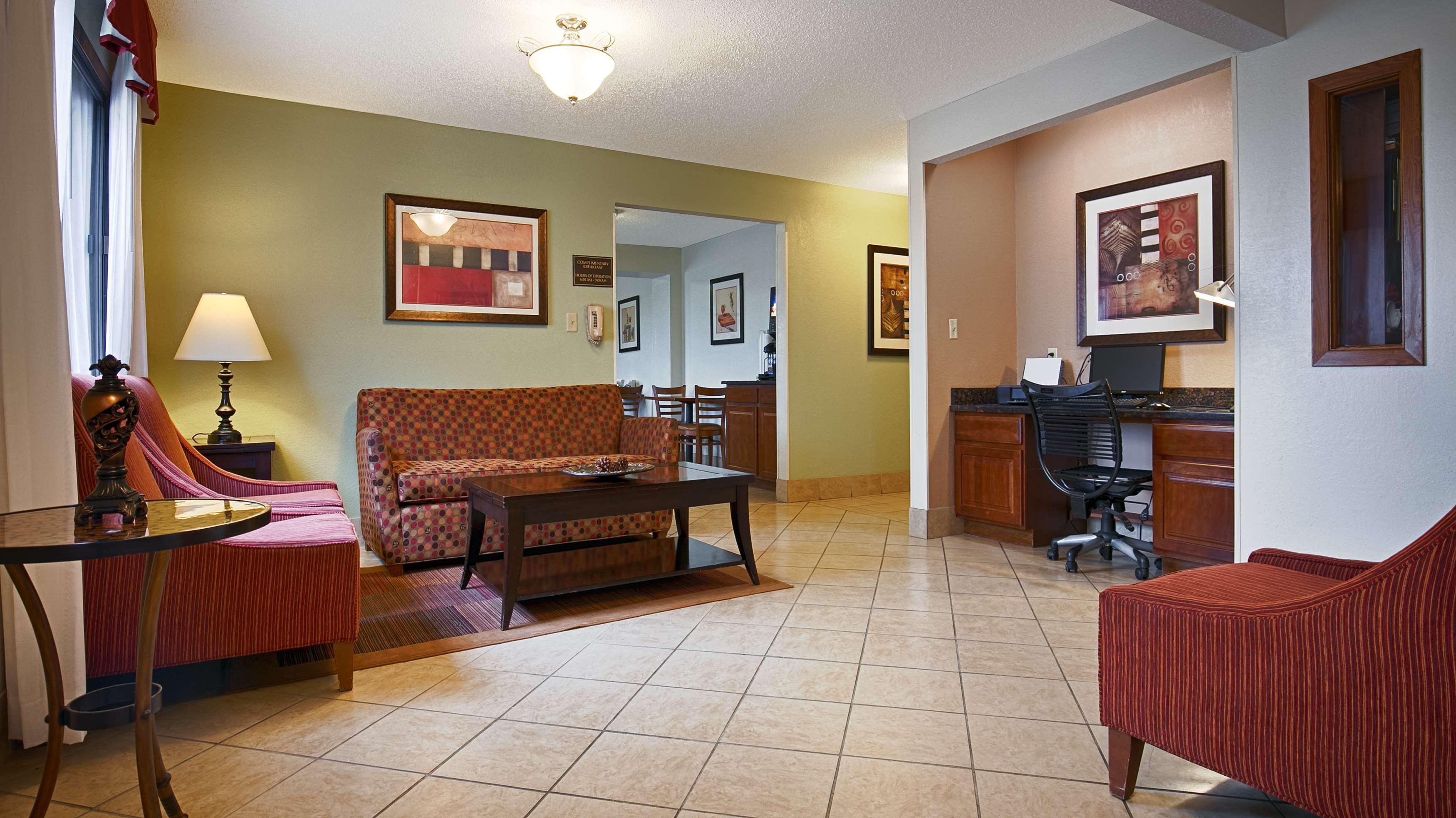 Best Western Mount Pleasant Inn Екстер'єр фото
