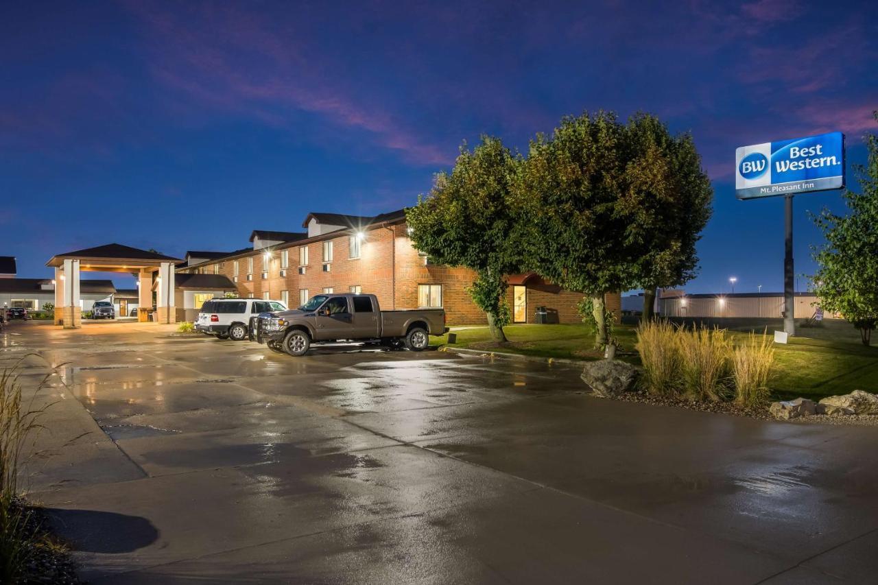 Best Western Mount Pleasant Inn Екстер'єр фото