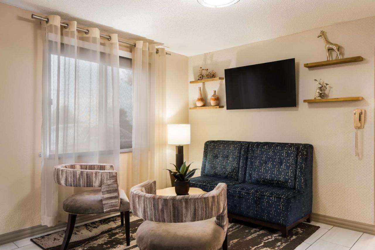 Best Western Mount Pleasant Inn Екстер'єр фото