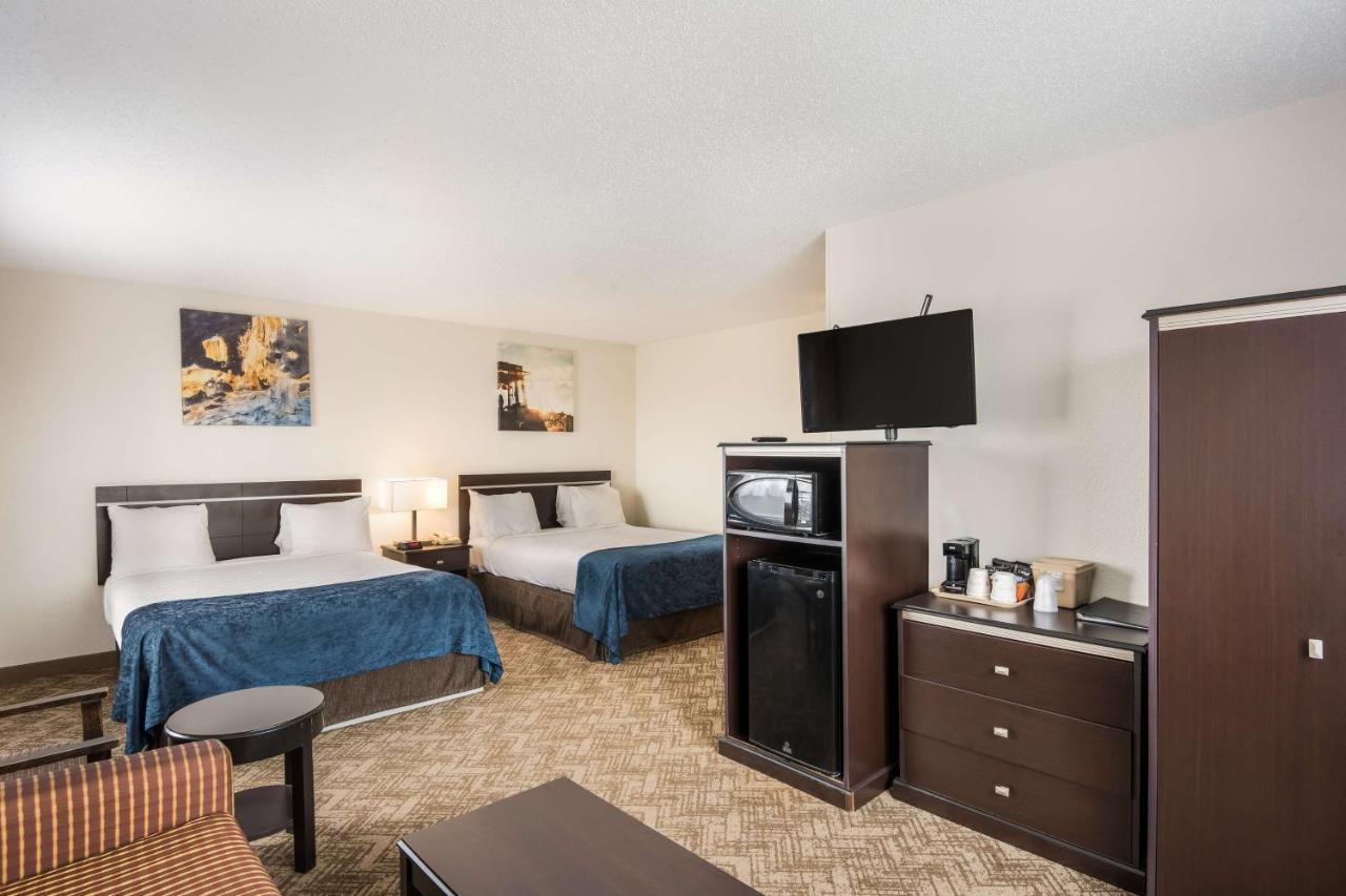 Best Western Mount Pleasant Inn Екстер'єр фото