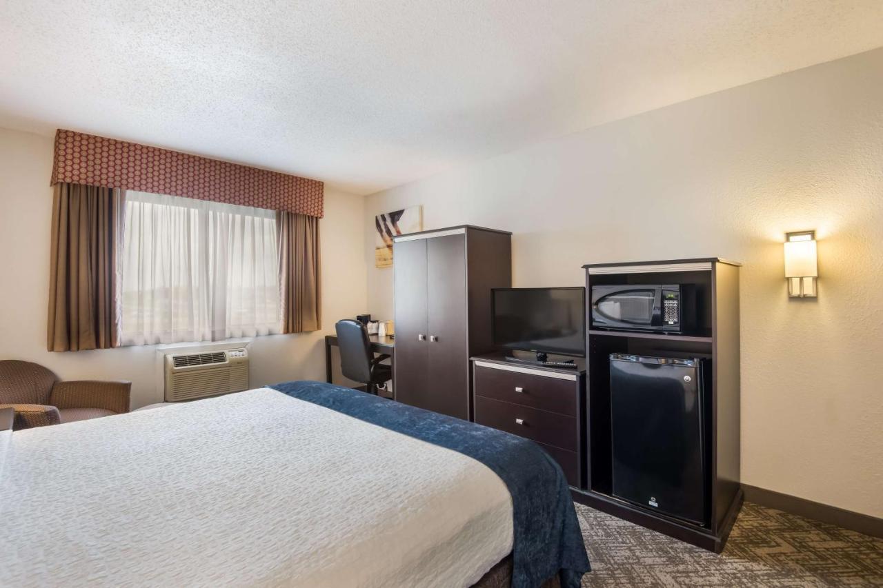 Best Western Mount Pleasant Inn Екстер'єр фото