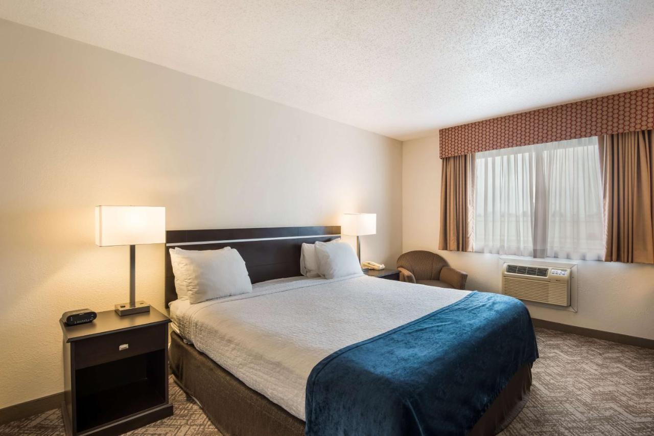 Best Western Mount Pleasant Inn Екстер'єр фото